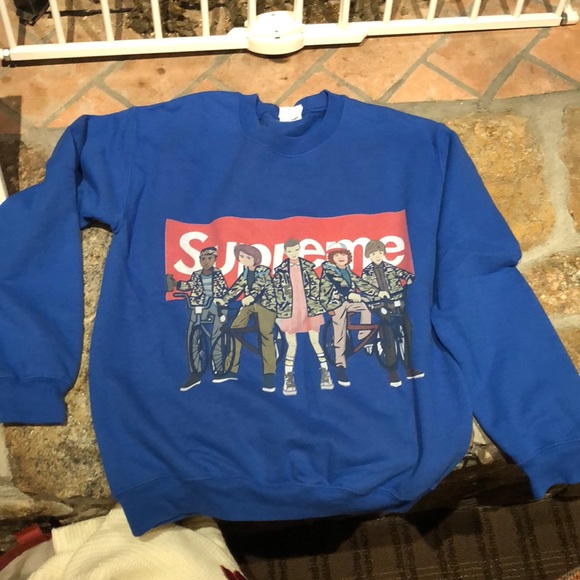 Supreme/Stranger Things Collab Sweatshirt - Picture 1 of 1
